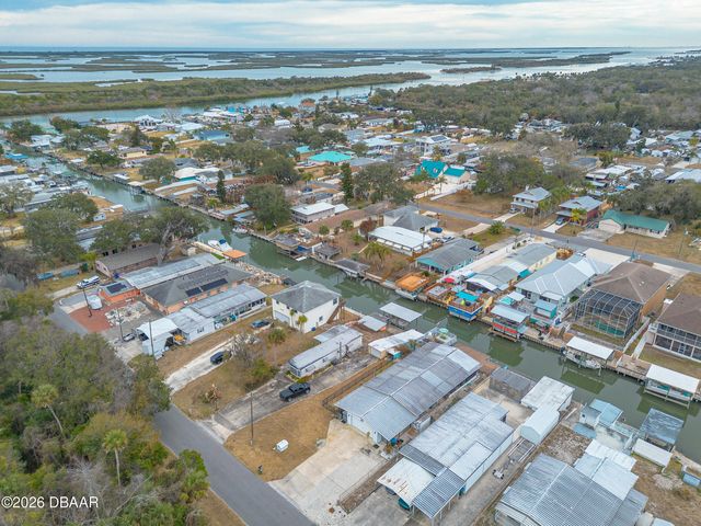 191 E Ariel Road, Oak Hill, FL 32759