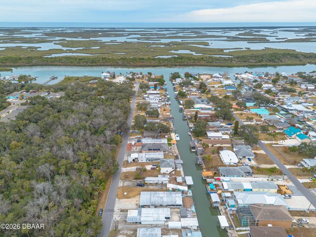 191 E Ariel Road, Oak Hill, FL 32759