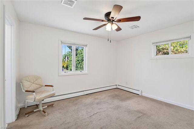 3 Commander DR, Hampton, VA 23666