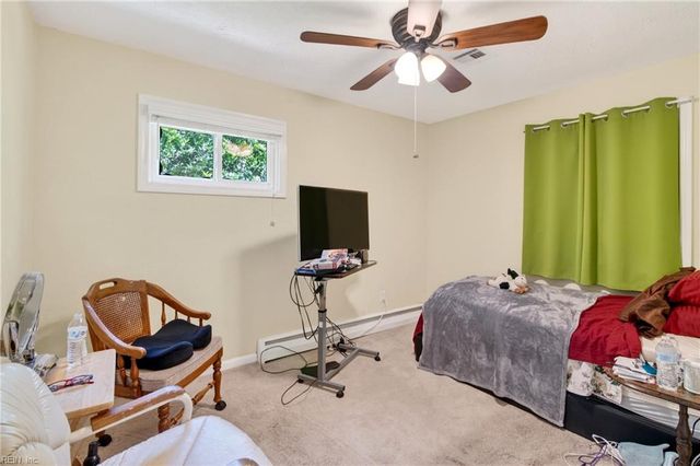 3 Commander DR, Hampton, VA 23666