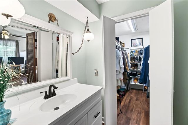 3 Commander DR, Hampton, VA 23666