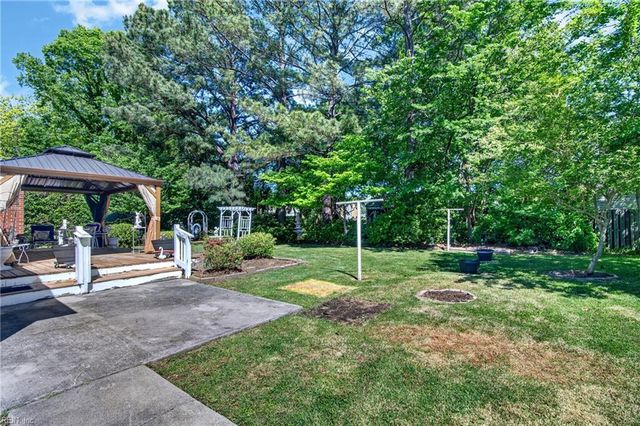 3 Commander DR, Hampton, VA 23666