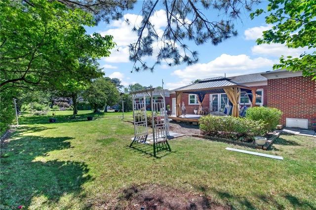 3 Commander DR, Hampton, VA 23666