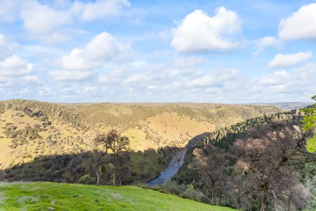 9001 Riverwood Dr, Placerville, CA 95667