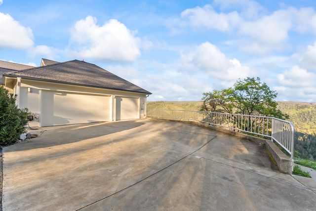 9001 Riverwood Dr, Placerville, CA 95667