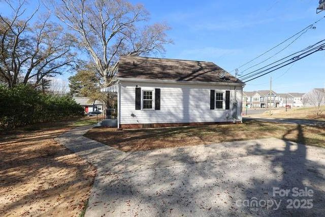 120 N Belvedere Avenue, Gastonia, NC 28054