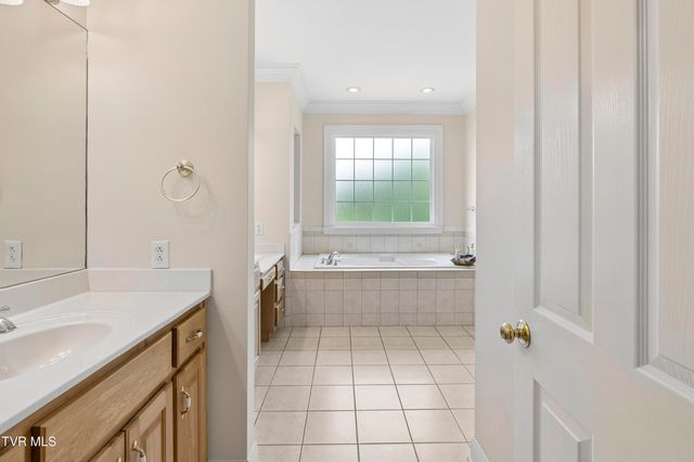 108 Strawberry Field Drive, Johnson City, TN 37604