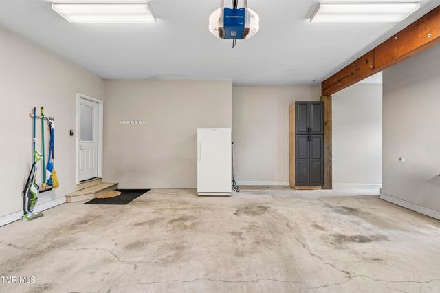 108 Strawberry Field Drive, Johnson City, TN 37604