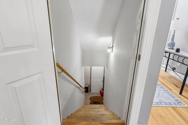 108 Strawberry Field Drive, Johnson City, TN 37604
