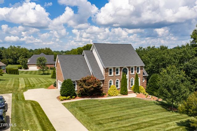 108 Strawberry Field Drive, Johnson City, TN 37604