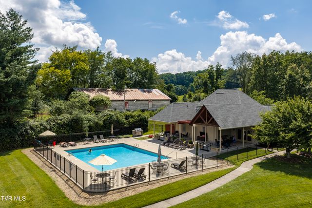 108 Strawberry Field Drive, Johnson City, TN 37604