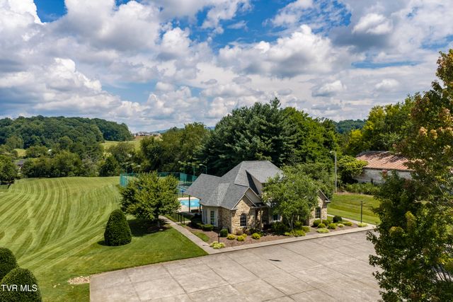 108 Strawberry Field Drive, Johnson City, TN 37604