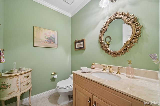 13302 Fairfield Circle Drive, Town And Country, MO 63017