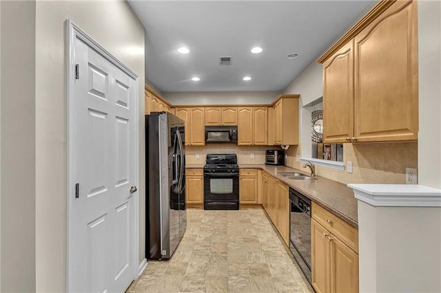 3227 Abbott Drive 6, Powder Springs, GA 30127