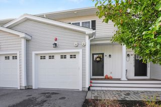 74 Cox Street 9, Hudson, MA 01749