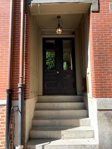 26 Hanson 3, Boston, MA 02118