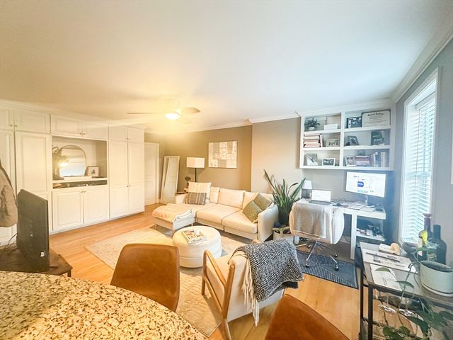 26 Hanson 3, Boston, MA 02118