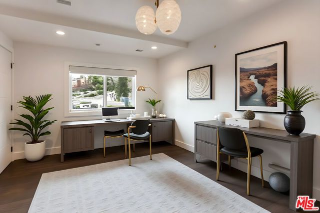 3850 Glenalbyn Drive, Los Angeles, CA 90065