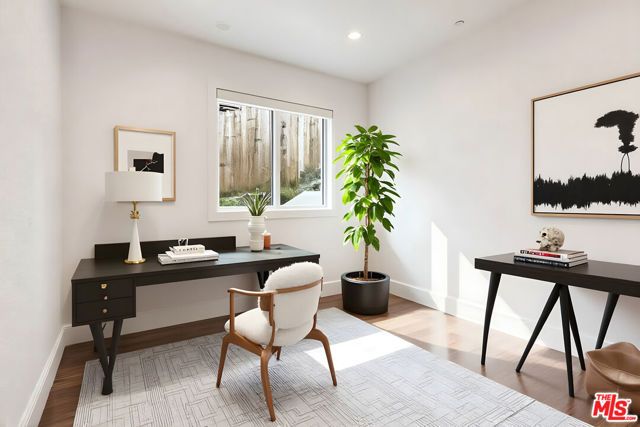 3850 Glenalbyn Drive, Los Angeles, CA 90065