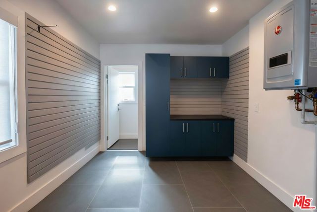 3850 Glenalbyn Drive, Los Angeles, CA 90065