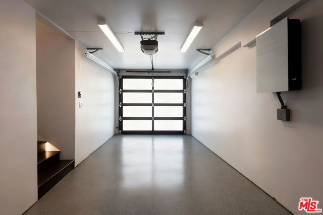 3850 Glenalbyn Drive, Los Angeles, CA 90065