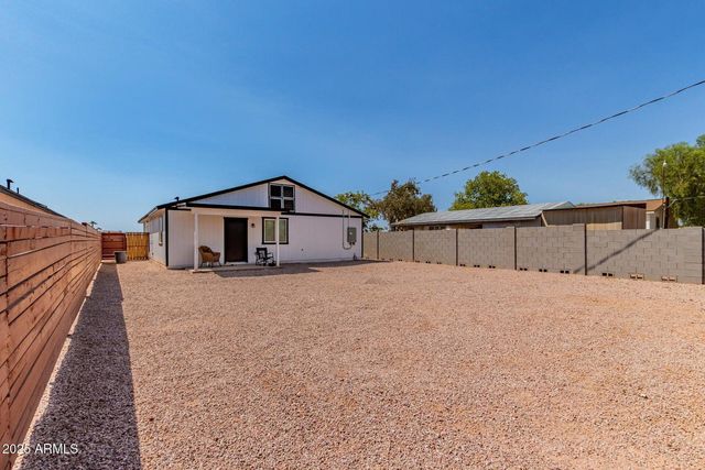 1821 W Hadley Street, Phoenix, AZ 85007