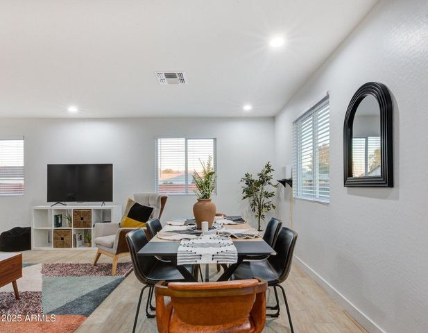 1821 W Hadley Street, Phoenix, AZ 85007