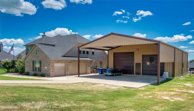 13508 Summer Moon Trail, Ponder, TX 76259