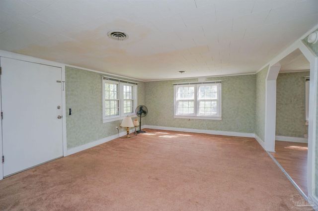 6265 Blue Angel Pkwy, Pensacola, FL 32526