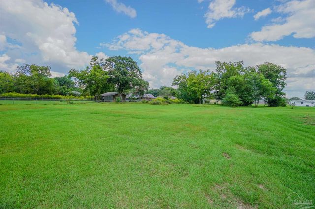 6265 Blue Angel Pkwy, Pensacola, FL 32526