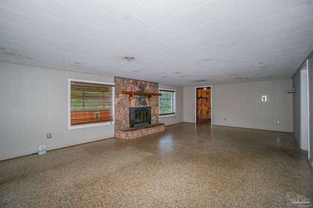 6265 Blue Angel Pkwy, Pensacola, FL 32526