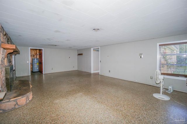 6265 Blue Angel Pkwy, Pensacola, FL 32526