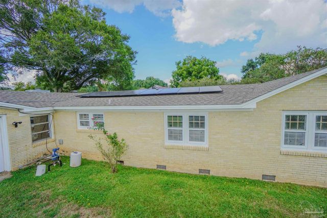 6265 Blue Angel Pkwy, Pensacola, FL 32526