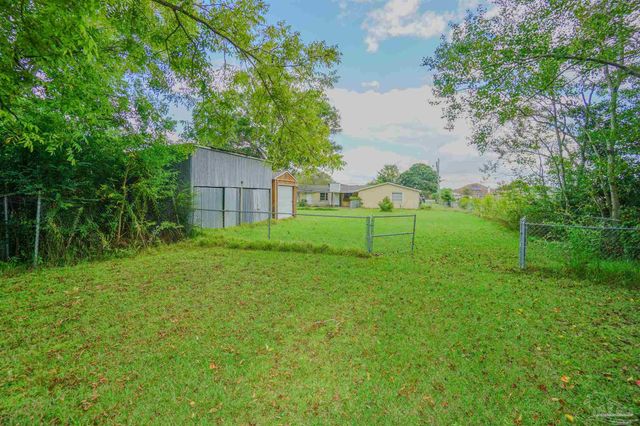 6265 Blue Angel Pkwy, Pensacola, FL 32526