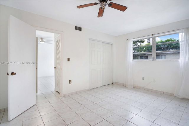 7925 Carlyle Ave 202, Miami Beach, FL 33141