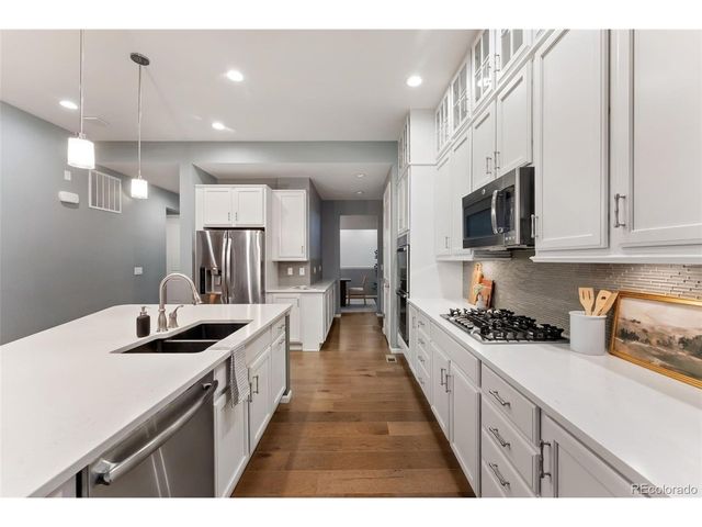 2351 Lassen Ln, Castle Rock, CO 80109