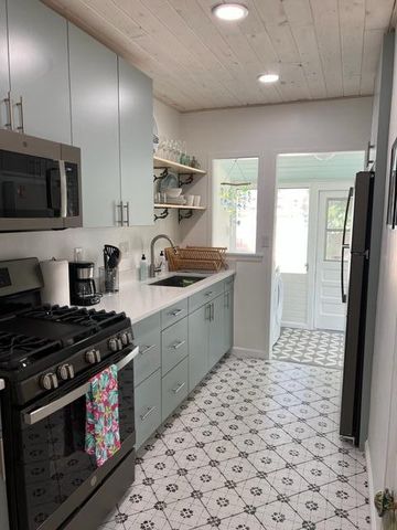 430 N L Street, Lake Worth Beach, FL 33460