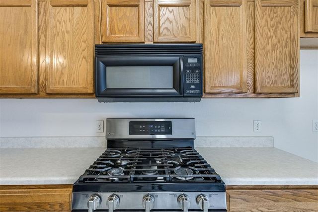 1725 Queensbury Drive, Moore, OK 73160