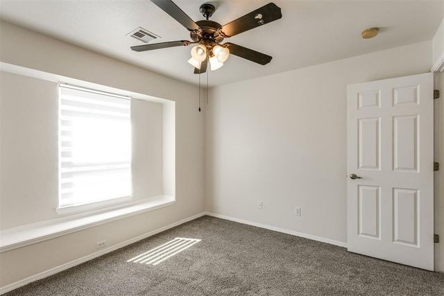 1725 Queensbury Drive, Moore, OK 73160