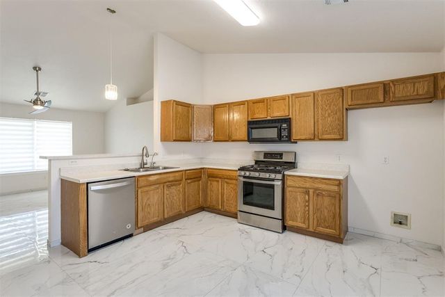 1725 Queensbury Drive, Moore, OK 73160