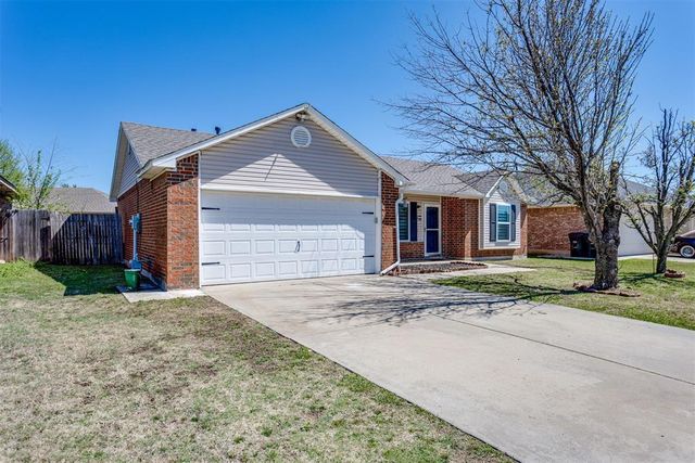 1725 Queensbury Drive, Moore, OK 73160