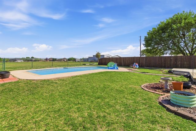 1570 Bryson Lane, Midlothian, TX 76065