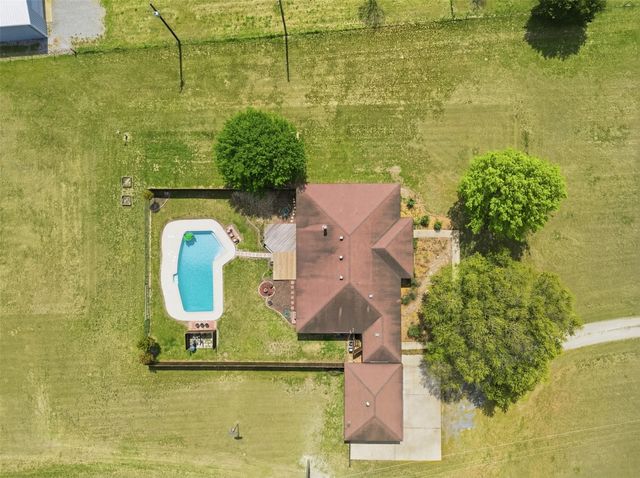 1570 Bryson Lane, Midlothian, TX 76065
