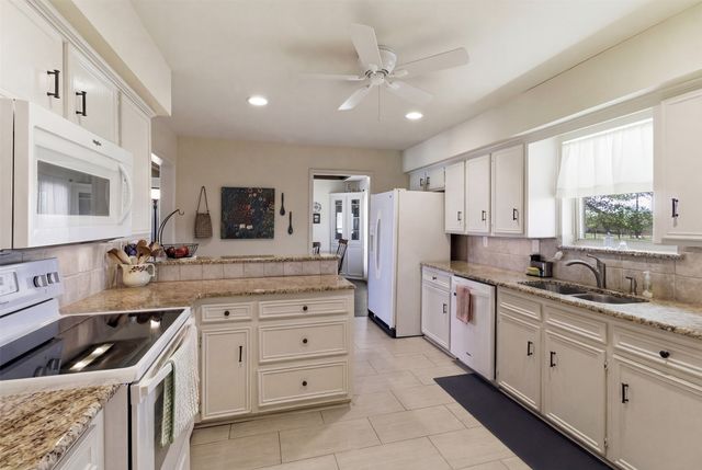 1570 Bryson Lane, Midlothian, TX 76065