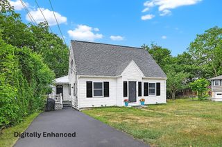 16 BENNING Street, Salem, NH 03079