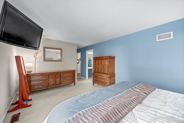 39867 N Harbor Ridge Drive, Antioch, IL 60002