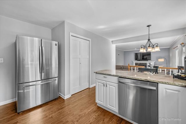 39867 N Harbor Ridge Drive, Antioch, IL 60002
