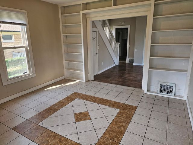 1410 40 Street, Rock Island, IL 61201
