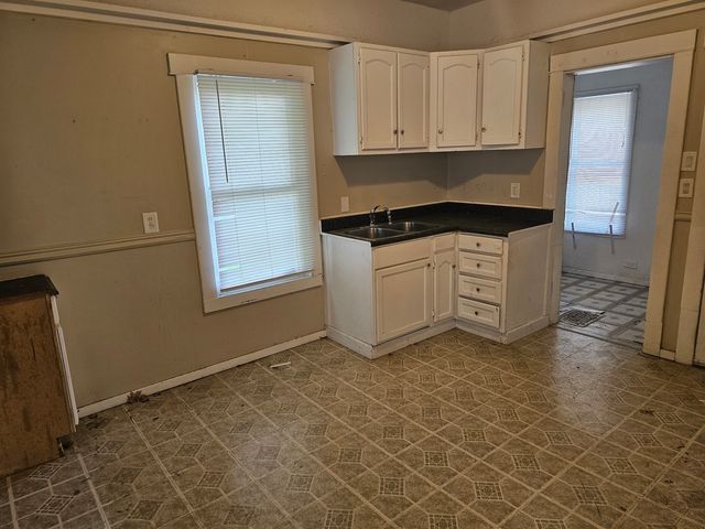 1410 40 Street, Rock Island, IL 61201