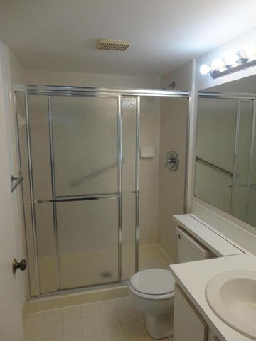 714 Sunny Pine Way C2, Greenacres, FL 33415